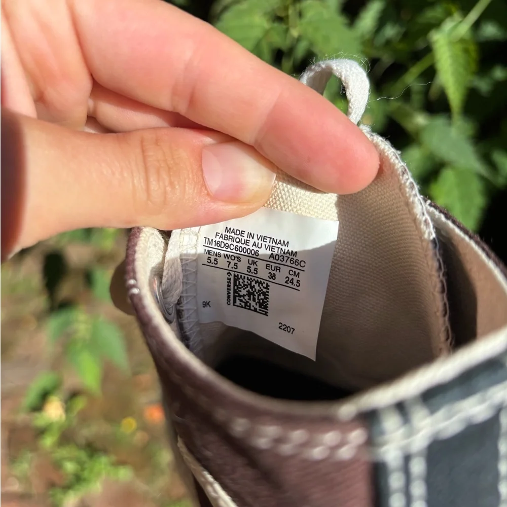 Converse Embroidered "California Poppy" High-Top Brown Platform Sneakers - Picture 4 of 6